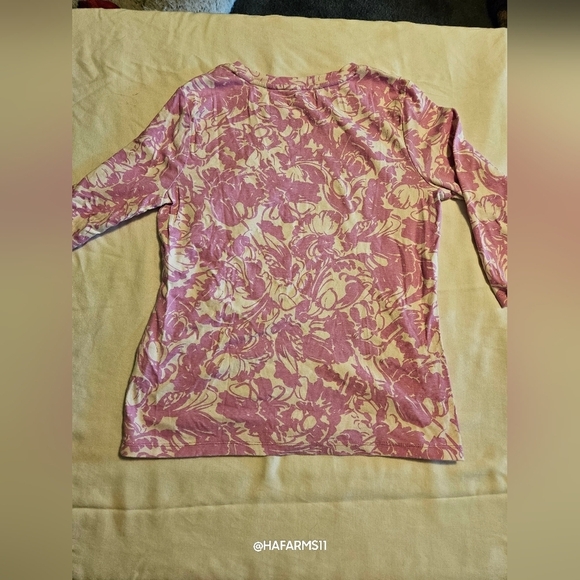 Studio Works Light Purple 3/4 Sleeve top - Picture 7 of 7